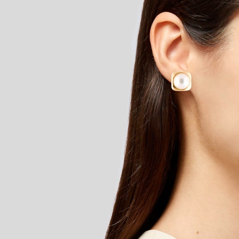 14K Mabe Pearl Stud Earrings